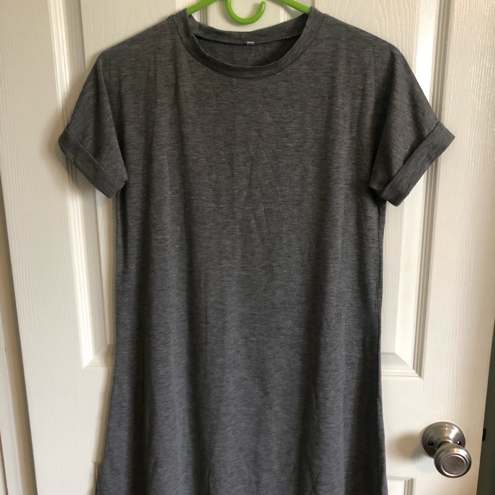 women’s grey T-shirt dress